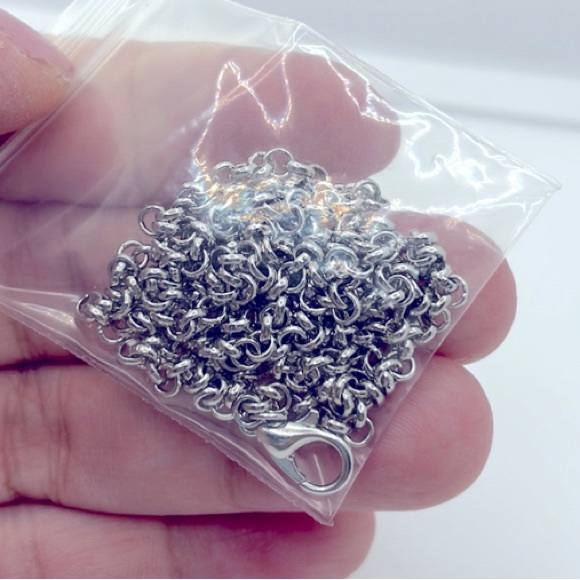 NWT SET Stainless Steel Locket, Necklace, Necklace & 2 Oil Diffuser Pads - Picture 3 of 4